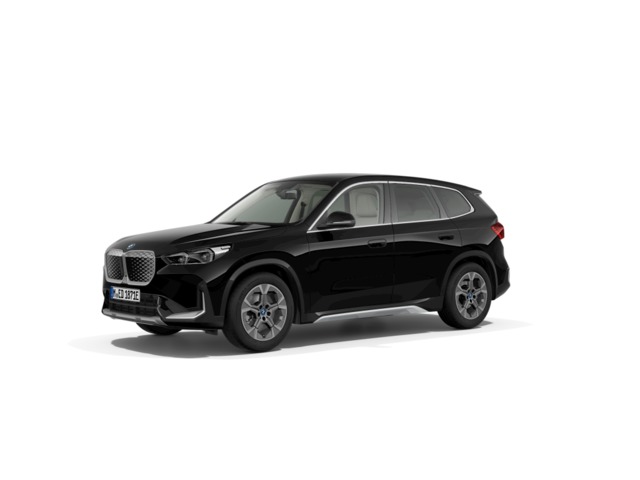 BMW iX1 xDrive30 color Negro. Año 2025. 230KW(313CV). Eléctrico. En concesionario Oliva Motor Girona de Girona