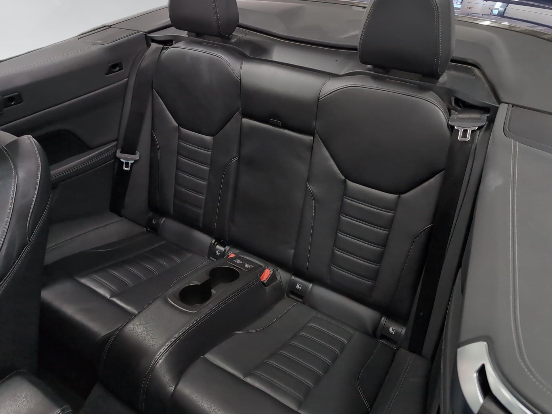 BMW Serie 4 420d Cabrio color Azul. Año 2024. 140KW(190CV). Diésel. En concesionario Automotor Premium Velázquez - Málaga de Málaga