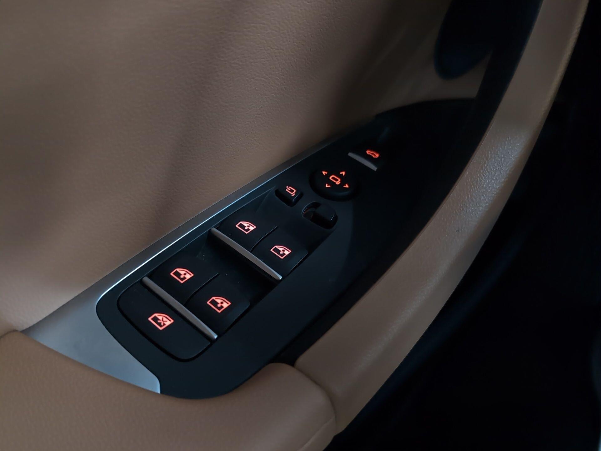 BMW X4 xDrive20d color Negro. Año 2025. 140KW(190CV). Diésel. En concesionario Automotor Premium Viso - Málaga de Málaga