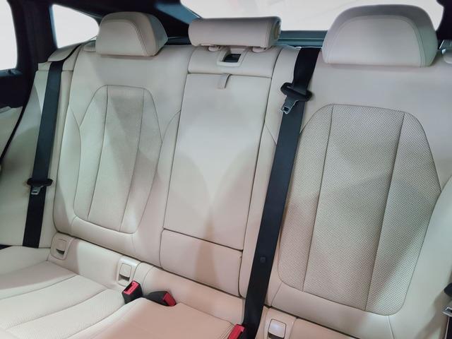 BMW X4 xDrive30d color Gris. Año 2025. 210KW(286CV). Diésel. En concesionario Automotor Premium Viso - Málaga de Málaga