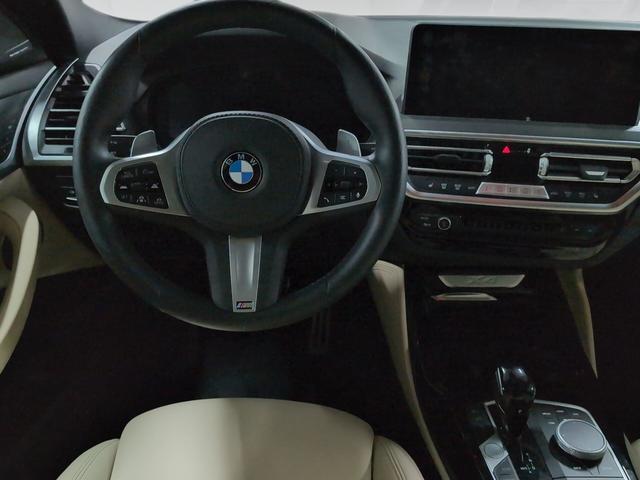 BMW X4 xDrive30d color Gris. Año 2025. 210KW(286CV). Diésel. En concesionario Automotor Premium Viso - Málaga de Málaga