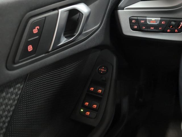 fotoG 13 del BMW Serie 1 118i 103 kW (140 CV) 140cv Gasolina del 2024 en Málaga