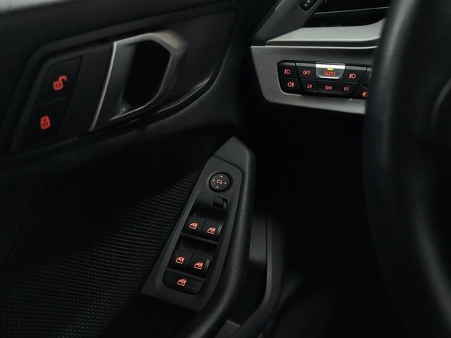 fotoG 13 del BMW Serie 1 118i 103 kW (140 CV) 140cv Gasolina del 2024 en Málaga