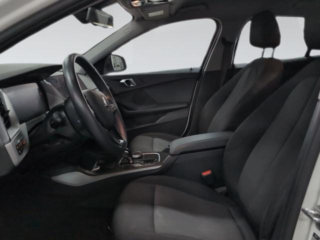 fotoG 16 del BMW Serie 1 118i 103 kW (140 CV) 140cv Gasolina del 2024 en Málaga