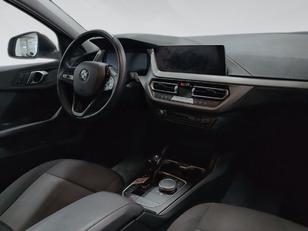 BMW Serie 1 118i color Blanco. Año 2024. 103KW(140CV). Gasolina. En concesionario Automotor Premium Velázquez - Málaga de Málaga