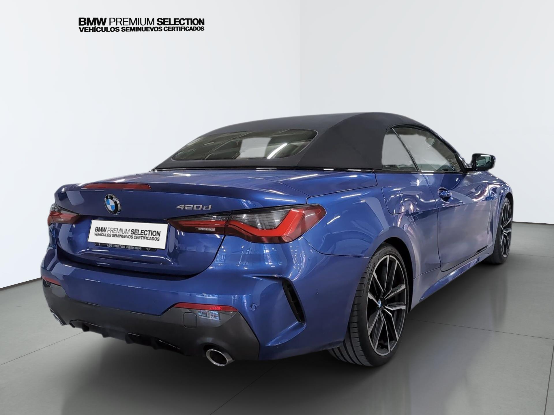 BMW Serie 4 420d Cabrio color Azul. Año 2024. 140KW(190CV). Diésel. En concesionario Automotor Premium Velázquez - Málaga de Málaga