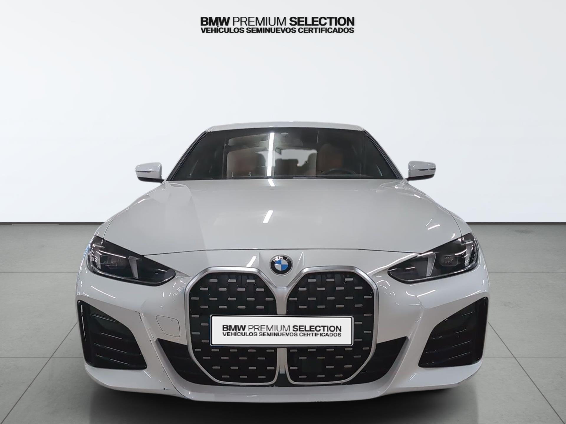 BMW Serie 4 430d Gran Coupe color Blanco. Año 2025. 210KW(286CV). Diésel. En concesionario Automotor Premium Velázquez - Málaga de Málaga