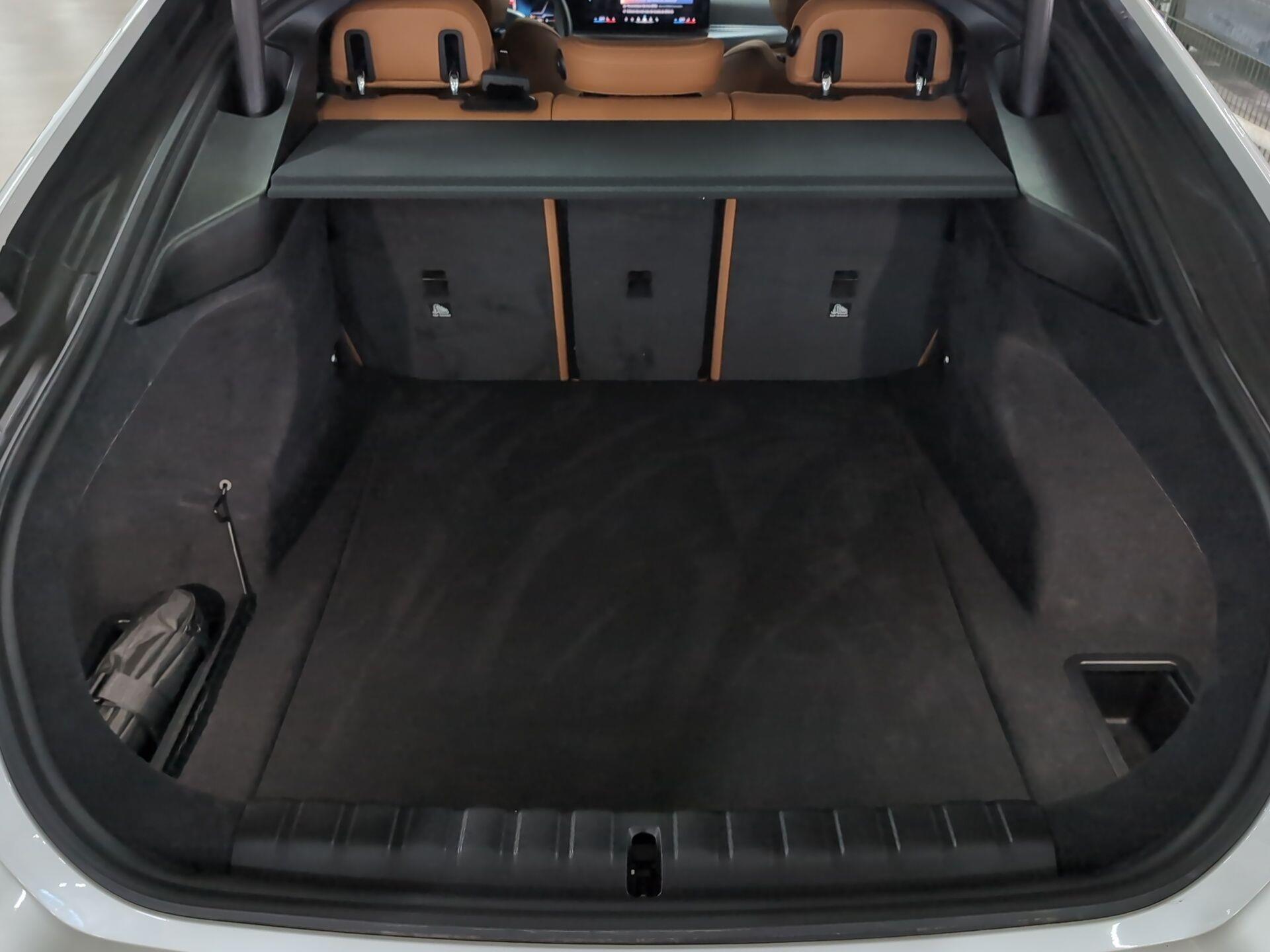 BMW Serie 4 430d Gran Coupe color Blanco. Año 2025. 210KW(286CV). Diésel. En concesionario Automotor Premium Velázquez - Málaga de Málaga