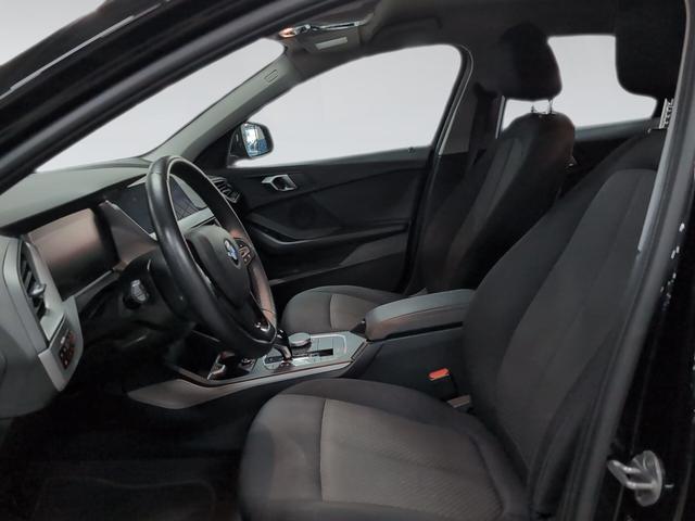 fotoG 16 del BMW Serie 1 118i 103 kW (140 CV) 140cv Gasolina del 2024 en Málaga