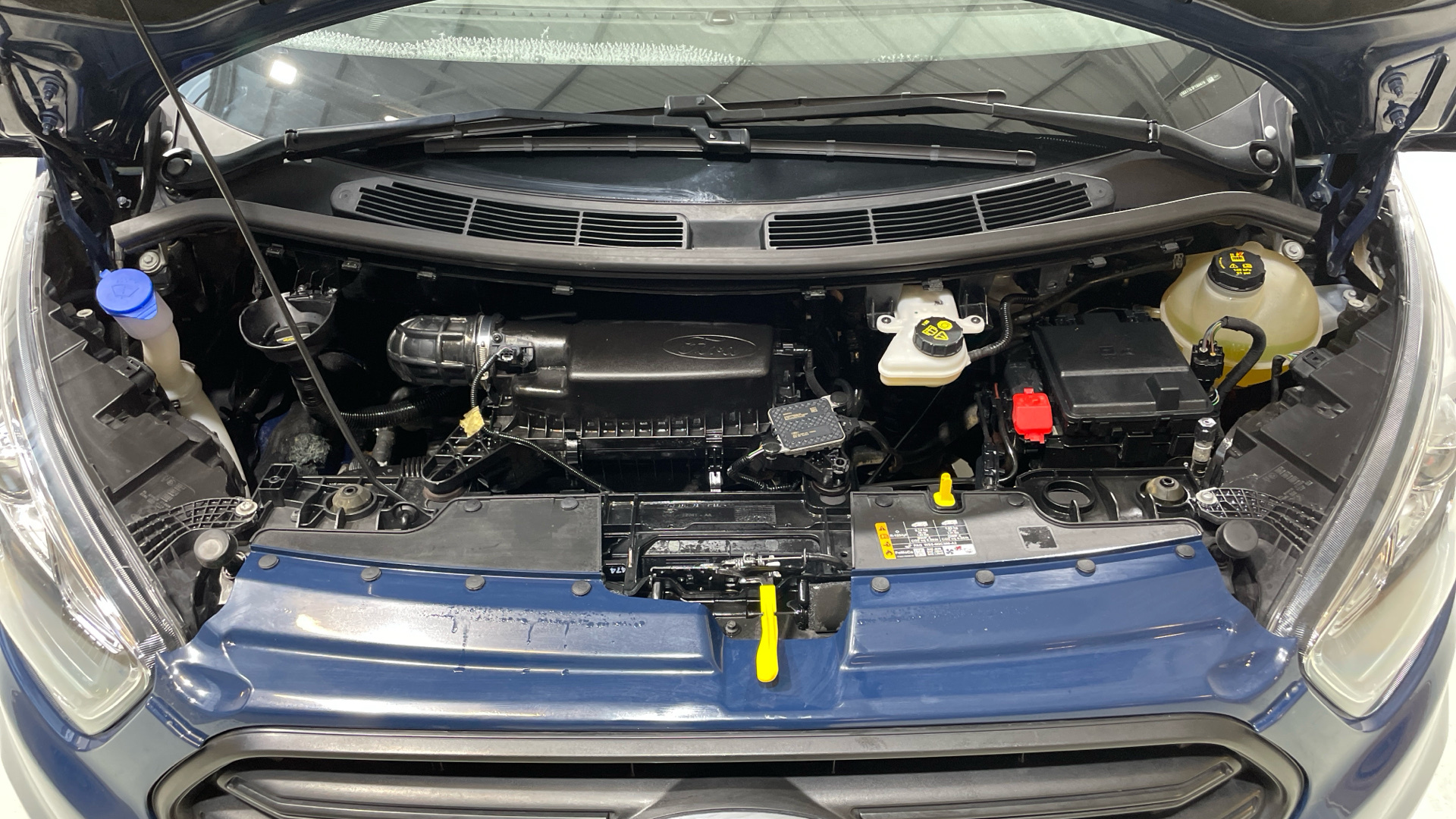 Ford Transit Custom Kombi 2.0 TDCI / MHEV en Barcelona