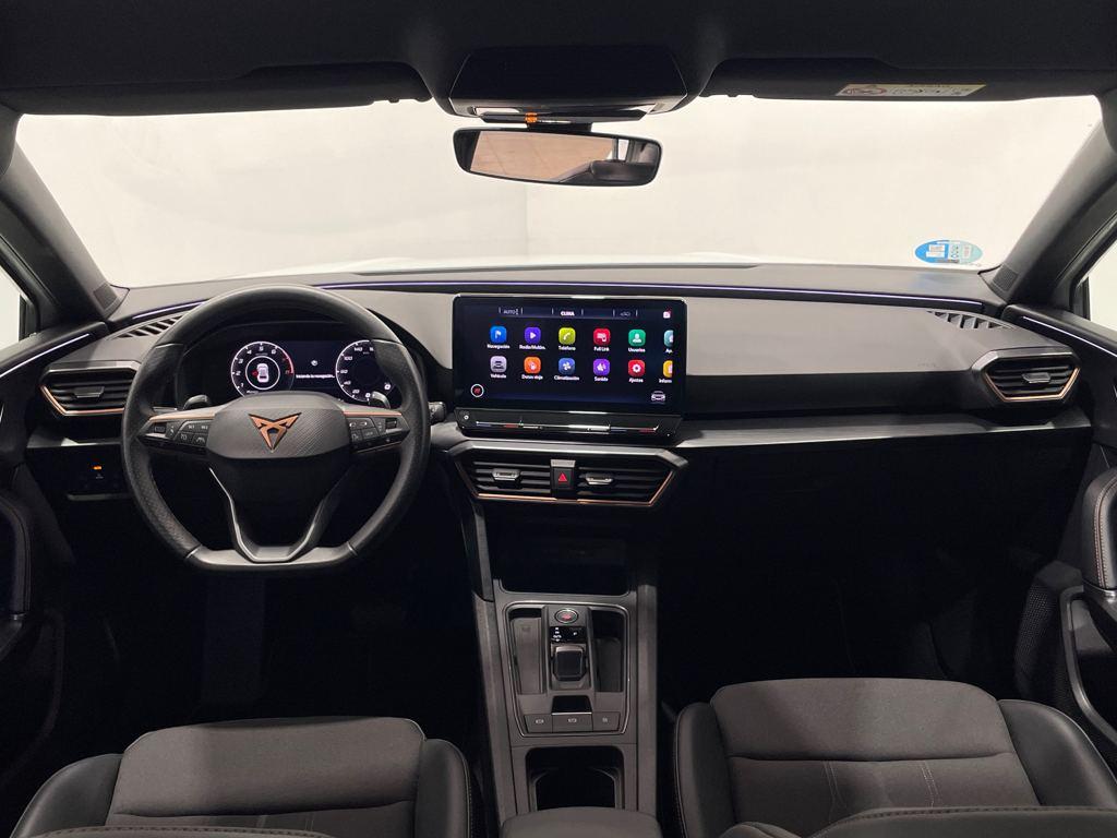 CUPRA León 1.5 eTSI en Barcelona