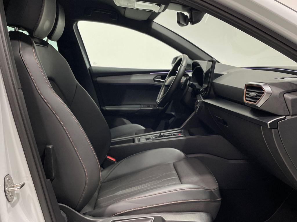 CUPRA León 1.5 eTSI en Barcelona