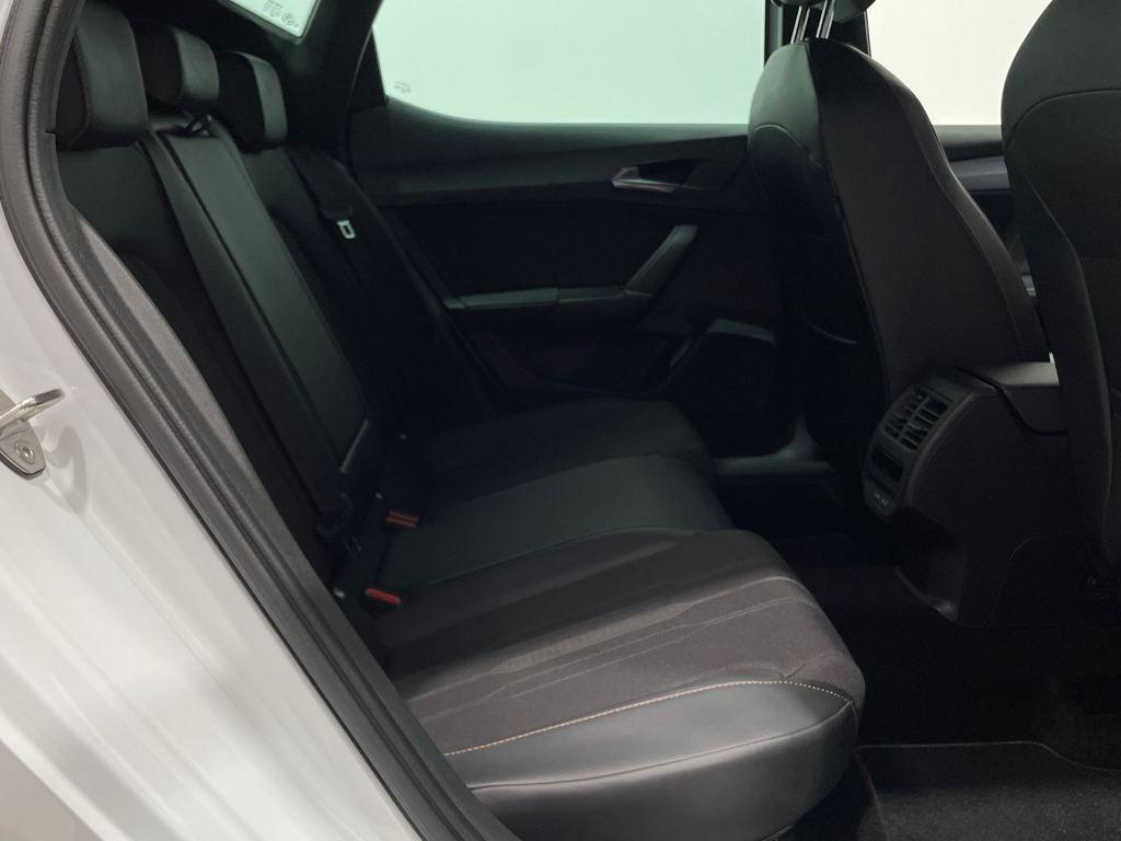 CUPRA León 1.5 eTSI en Barcelona