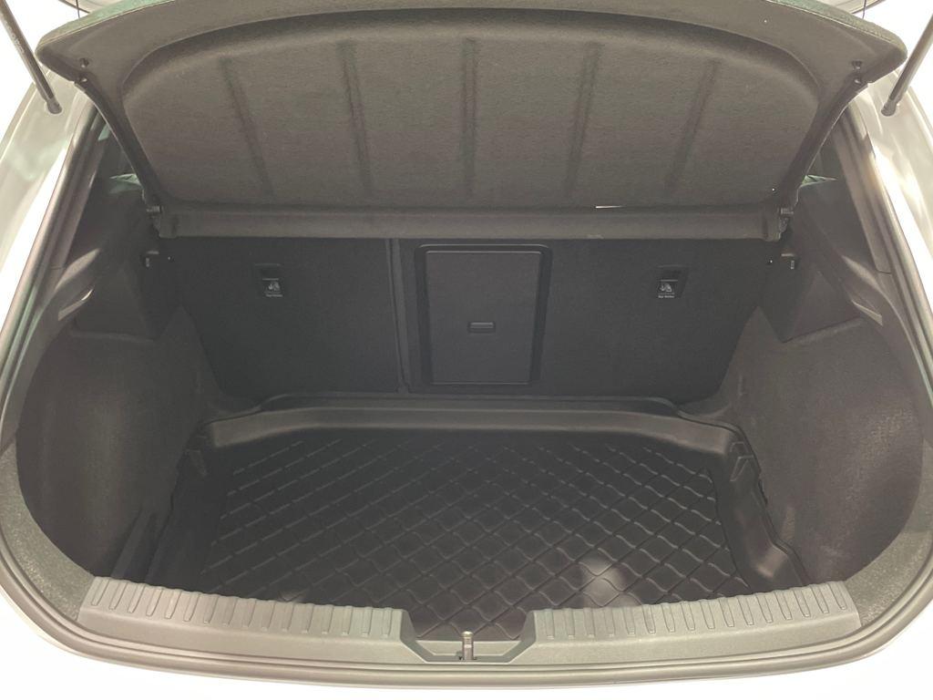 CUPRA León 1.5 eTSI en Barcelona