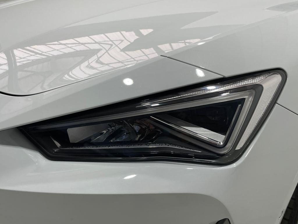 CUPRA León 1.5 eTSI en Barcelona