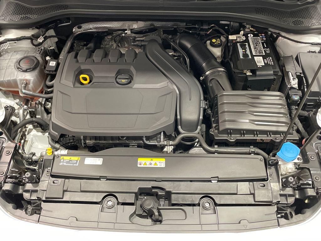 CUPRA León 1.5 eTSI en Barcelona