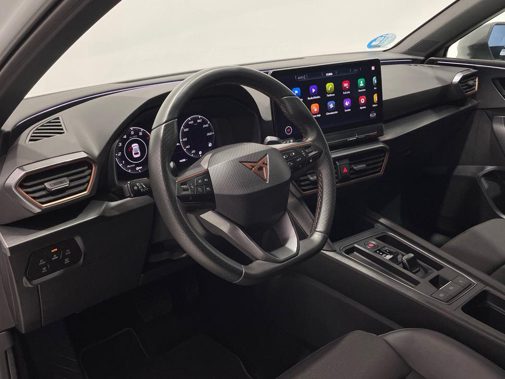 CUPRA León 1.5 eTSI en Barcelona