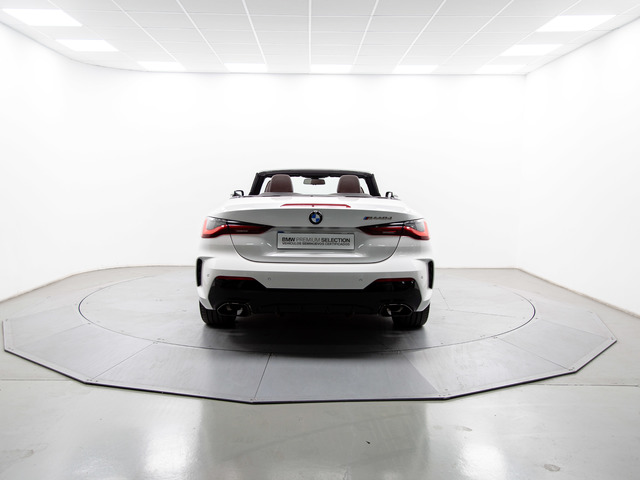 BMW Serie 4 M440d Cabrio color Blanco. Año 2024. 250KW(340CV). Diésel. En concesionario Móvil Begar Alicante de Alicante