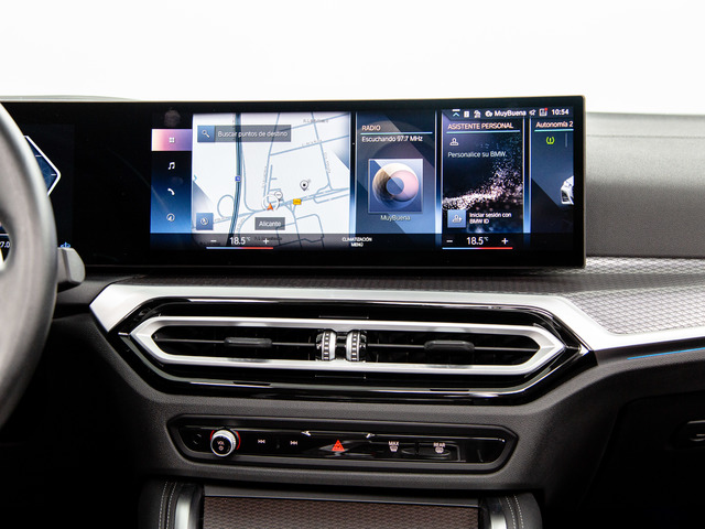 BMW Serie 4 M440d Cabrio color Blanco. Año 2024. 250KW(340CV). Diésel. En concesionario Móvil Begar Alicante de Alicante