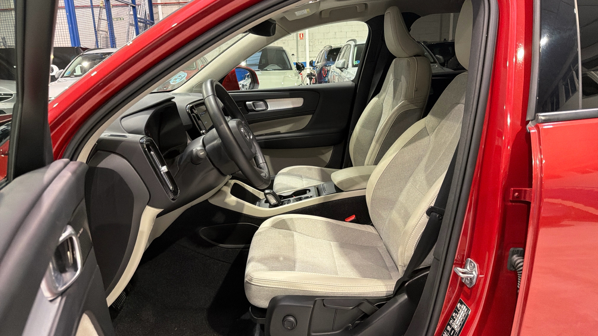 Volvo XC40 segunda mano 90631063 - 49