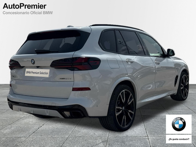 BMW X5 xDrive30d color Blanco. Año 2024. 219KW(298CV). Diésel. En concesionario Auto Premier, S.A. - MADRID de Madrid