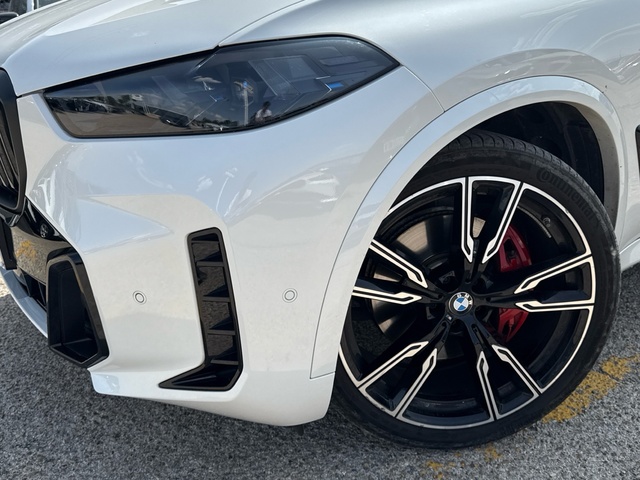 BMW X5 xDrive30d color Blanco. Año 2024. 219KW(298CV). Diésel. En concesionario Auto Premier, S.A. - MADRID de Madrid