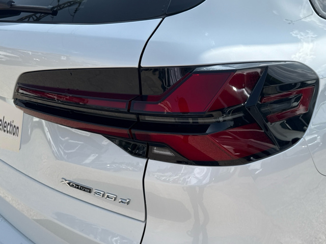 BMW X5 xDrive30d color Blanco. Año 2024. 219KW(298CV). Diésel. En concesionario Auto Premier, S.A. - MADRID de Madrid