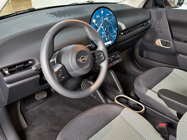 fotoG 13 del MINI MINI Cooper SE 160 kW (218 CV) 218cv Eléctrico del 2025 en Asturias