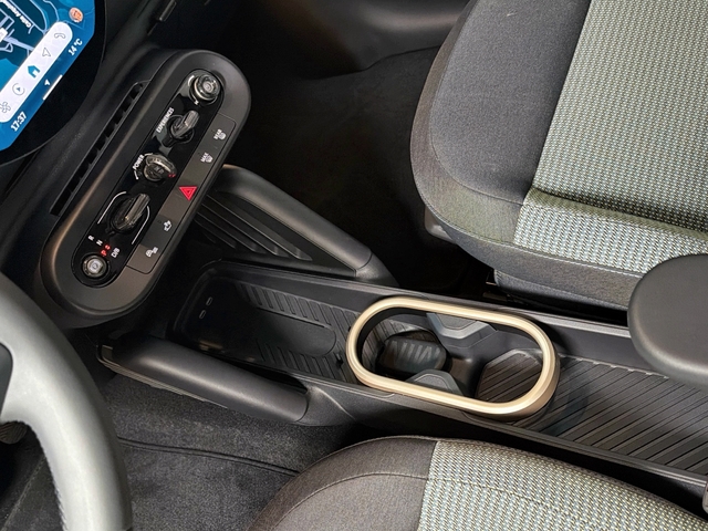 fotoG 16 del MINI MINI Cooper SE 160 kW (218 CV) 218cv Eléctrico del 2025 en Asturias