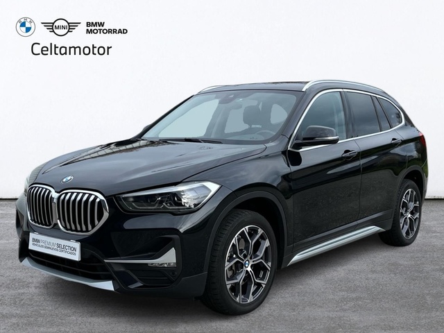 BMW X1 sDrive18d color Negro. Año 2021. 110KW(150CV). Diésel. En concesionario Celtamotor Vigo de Pontevedra