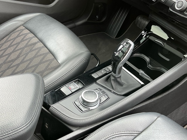 BMW X1 sDrive18d color Negro. Año 2021. 110KW(150CV). Diésel. En concesionario Celtamotor Vigo de Pontevedra