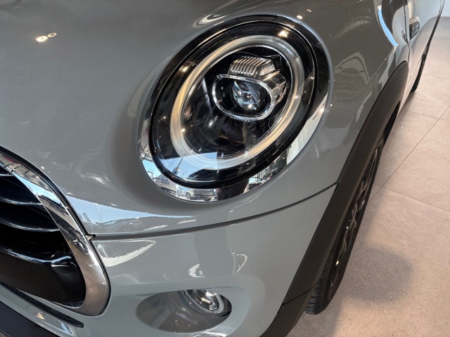 fotoG 5 del MINI MINI Cooper 100 kW (136 CV) 136cv Gasolina del 2019 en Barcelona