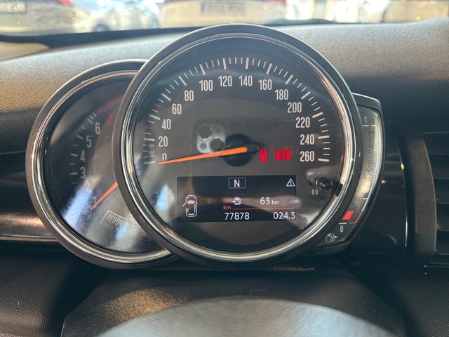 fotoG 16 del MINI MINI Cooper 100 kW (136 CV) 136cv Gasolina del 2019 en Barcelona