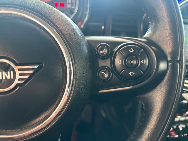 fotoG 25 del MINI MINI Cooper 100 kW (136 CV) 136cv Gasolina del 2019 en Barcelona