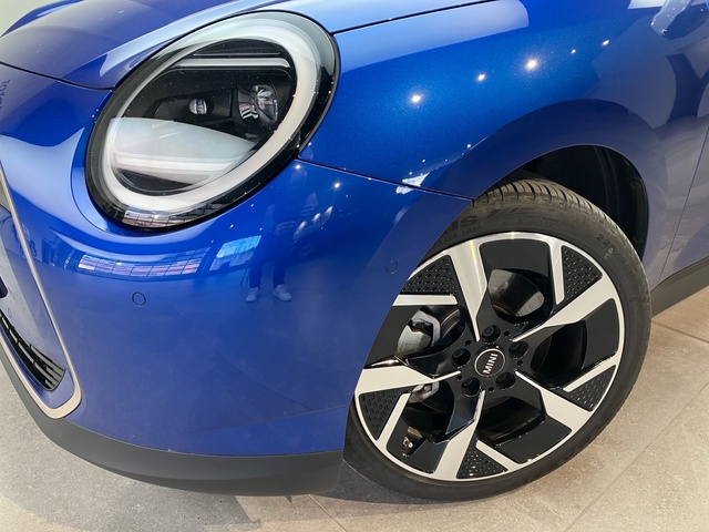 fotoG 5 del MINI MINI Cooper SE 160 kW (218 CV) 218cv Eléctrico del 2024 en Tarragona