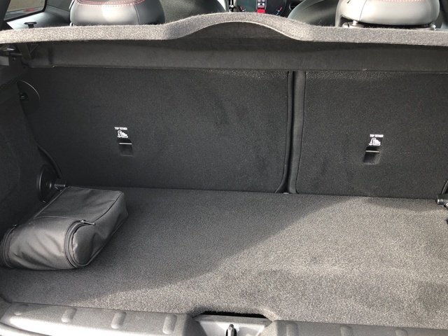 fotoG 16 del MINI MINI Cooper John Cooper Works 170 kW (231 CV) 231cv Gasolina del 2025 en Illes Balears