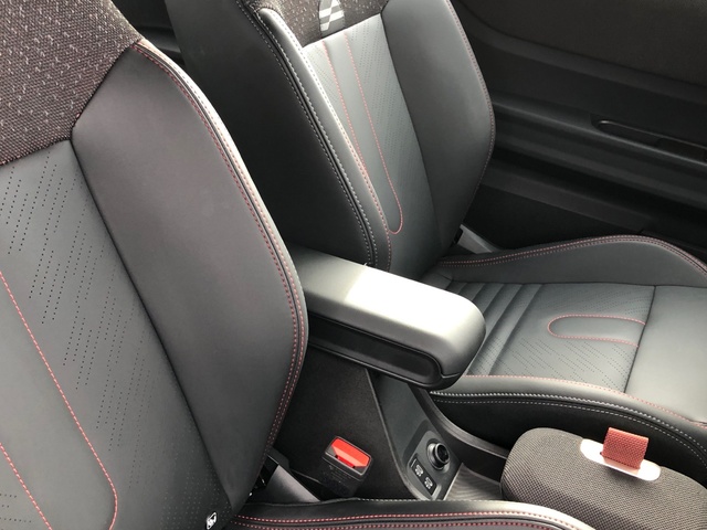 fotoG 19 del MINI MINI Cooper John Cooper Works 170 kW (231 CV) 231cv Gasolina del 2025 en Illes Balears