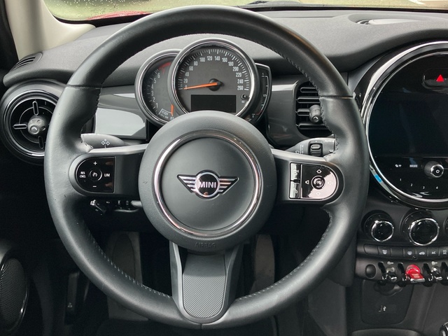 fotoG 17 del MINI MINI 5 Puertas Cooper 100 kW (136 CV) 136cv Gasolina del 2021 en León