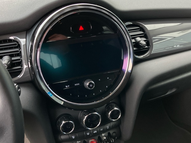 fotoG 19 del MINI MINI 5 Puertas Cooper 100 kW (136 CV) 136cv Gasolina del 2021 en León