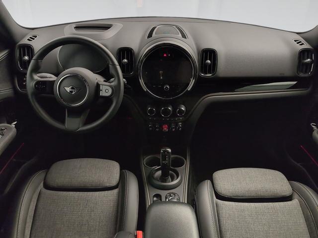 fotoG 6 del MINI MINI Countryman Cooper 100 kW (136 CV) 136cv Gasolina del 2022 en Málaga