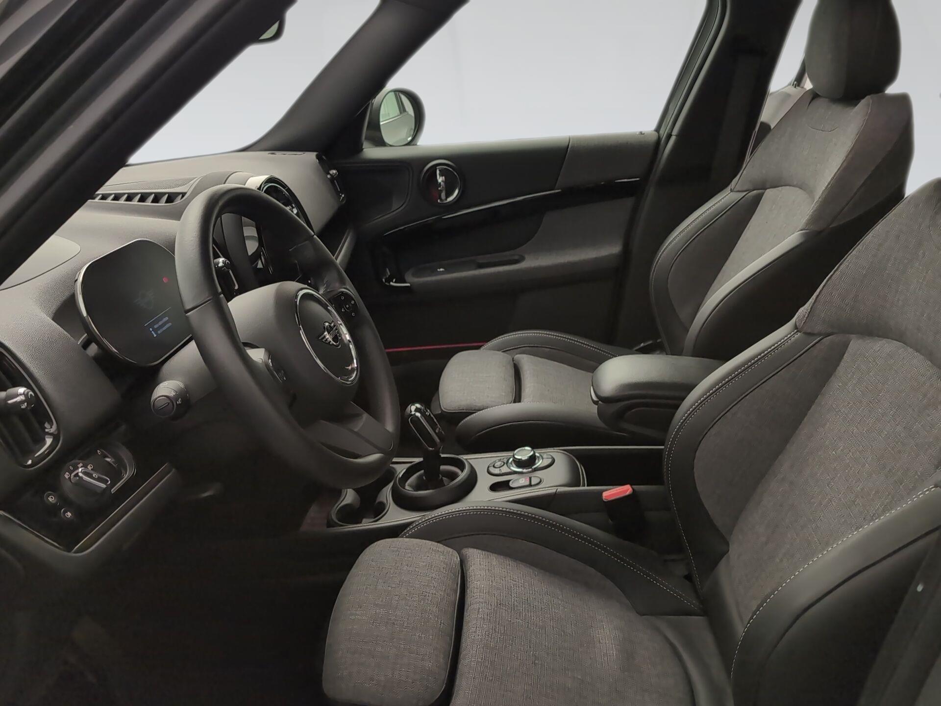 fotoG 11 del MINI MINI Countryman Cooper 100 kW (136 CV) 136cv Gasolina del 2022 en Málaga