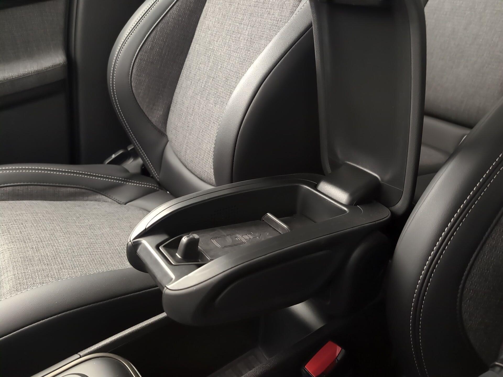 fotoG 17 del MINI MINI Countryman Cooper 100 kW (136 CV) 136cv Gasolina del 2022 en Málaga