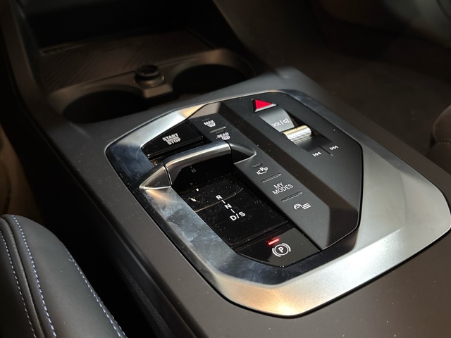 BMW Serie 2 220d Gran Coupe color Gris. Año 2025. 120KW(163CV). Diésel. En concesionario Auto Premier, S.A. - MADRID de Madrid