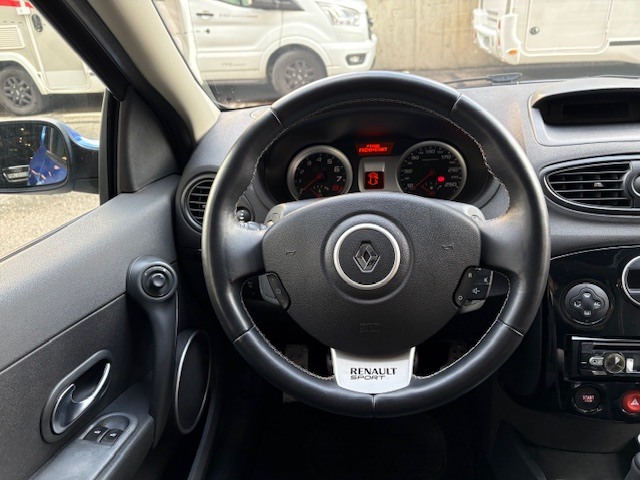 Renault Clio Renault Sport 2.0 16v 145 kW (200 CV)