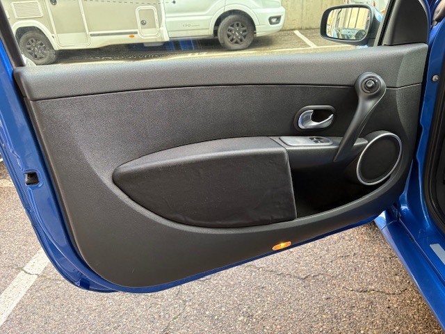 Renault Clio Renault Sport 2.0 16v 145 kW (200 CV)