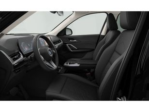 Fotos de BMW X1 sDrive18d color Negro. Año 2025. 110KW(150CV). Diésel. En concesionario Vehinter Getafe de Madrid