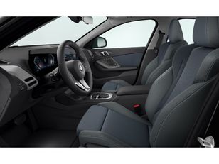 Fotos de BMW Serie 1 120d color Negro. Año 2025. 120KW(163CV). Diésel. En concesionario Vehinter Getafe de Madrid