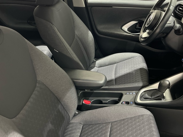Toyota Yaris 120H Active Tech 85 kW (116 CV)