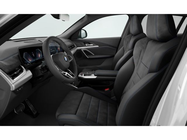 BMW X2 sDrive20i color Blanco. Año 2025. 125KW(170CV). Gasolina. En concesionario Vehinter Getafe de Madrid