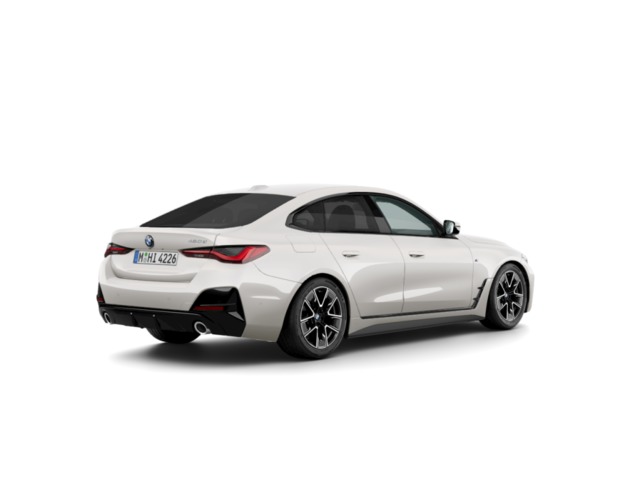 BMW Serie 4 420d Gran Coupe color Blanco. Año 2025. 140KW(190CV). Diésel. En concesionario Vehinter Getafe de Madrid